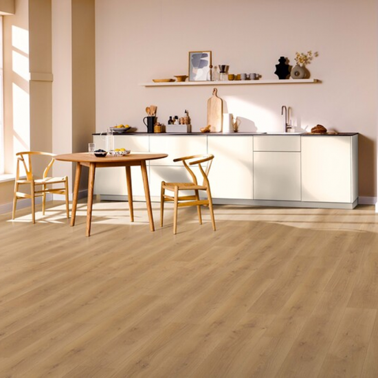 Ламиниран паркет EGGER NatureSense EL2114 Aqua Pinot Oak honey 10mm- AC4/32 Ламиниран паркет EGGER NatureSense EL2114 Aqua Pinot Oak honey 10mm- AC4/32