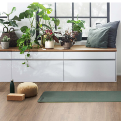 Ламиниран паркет EGGER NatureSense EL2163 Brown Newport Oak 8mm- AC4/32