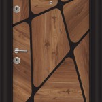 Блиндирана врата Outdoor - UV 103 Орех