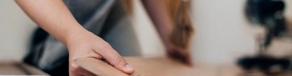 Предимствата и недостатъци на ламинирания паркет Предимствата и недостатъци на ламинирания паркет